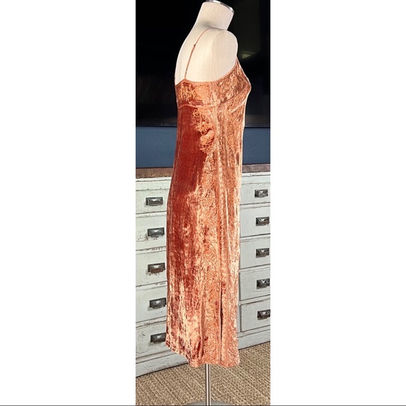 Anthropologie Lucie Embroidered Slip Velvet Dress NWOT New 2 - Picture 3 of 11